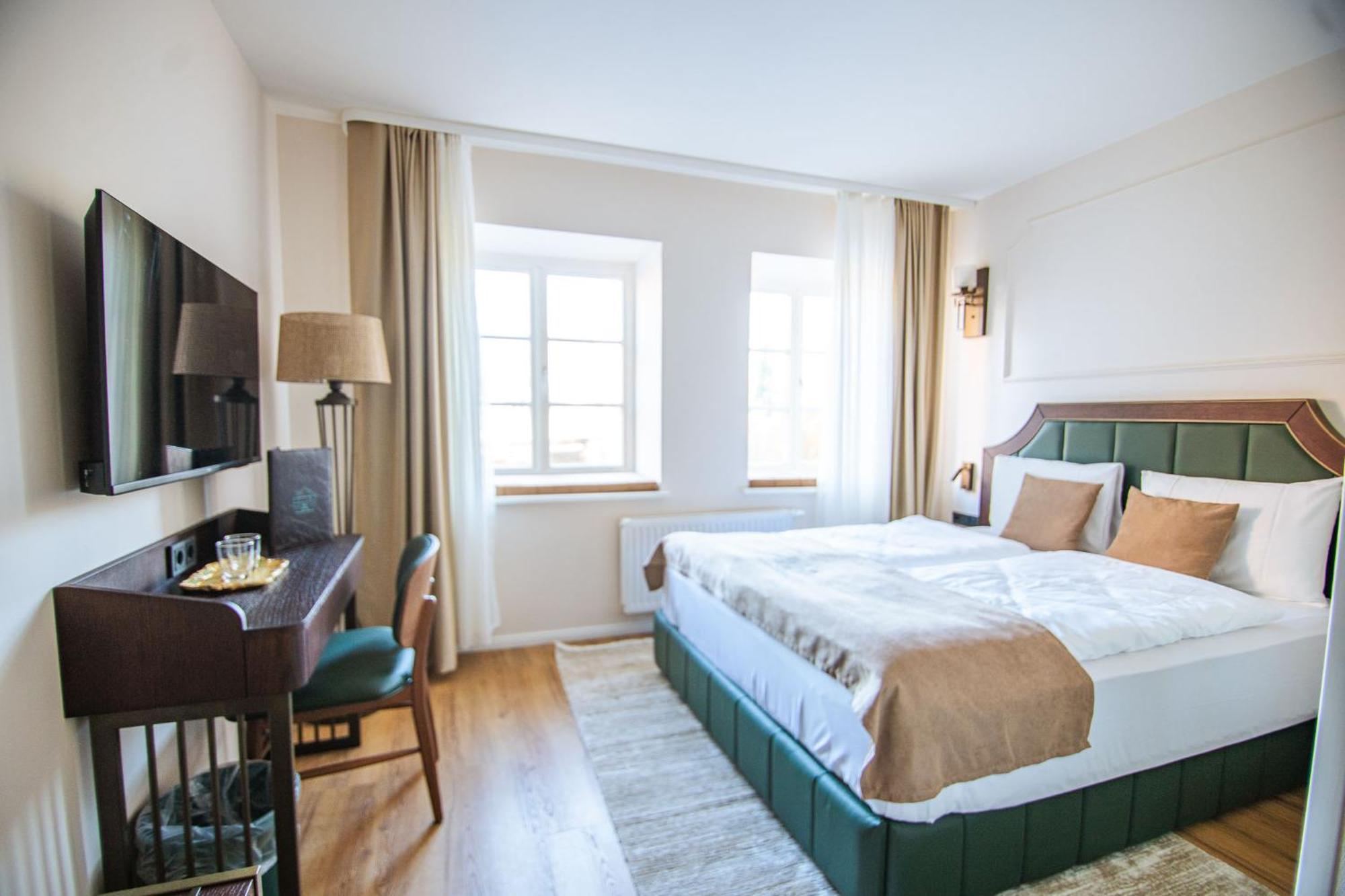 Hotel Ratsmuehle Lueneburg Экстерьер фото