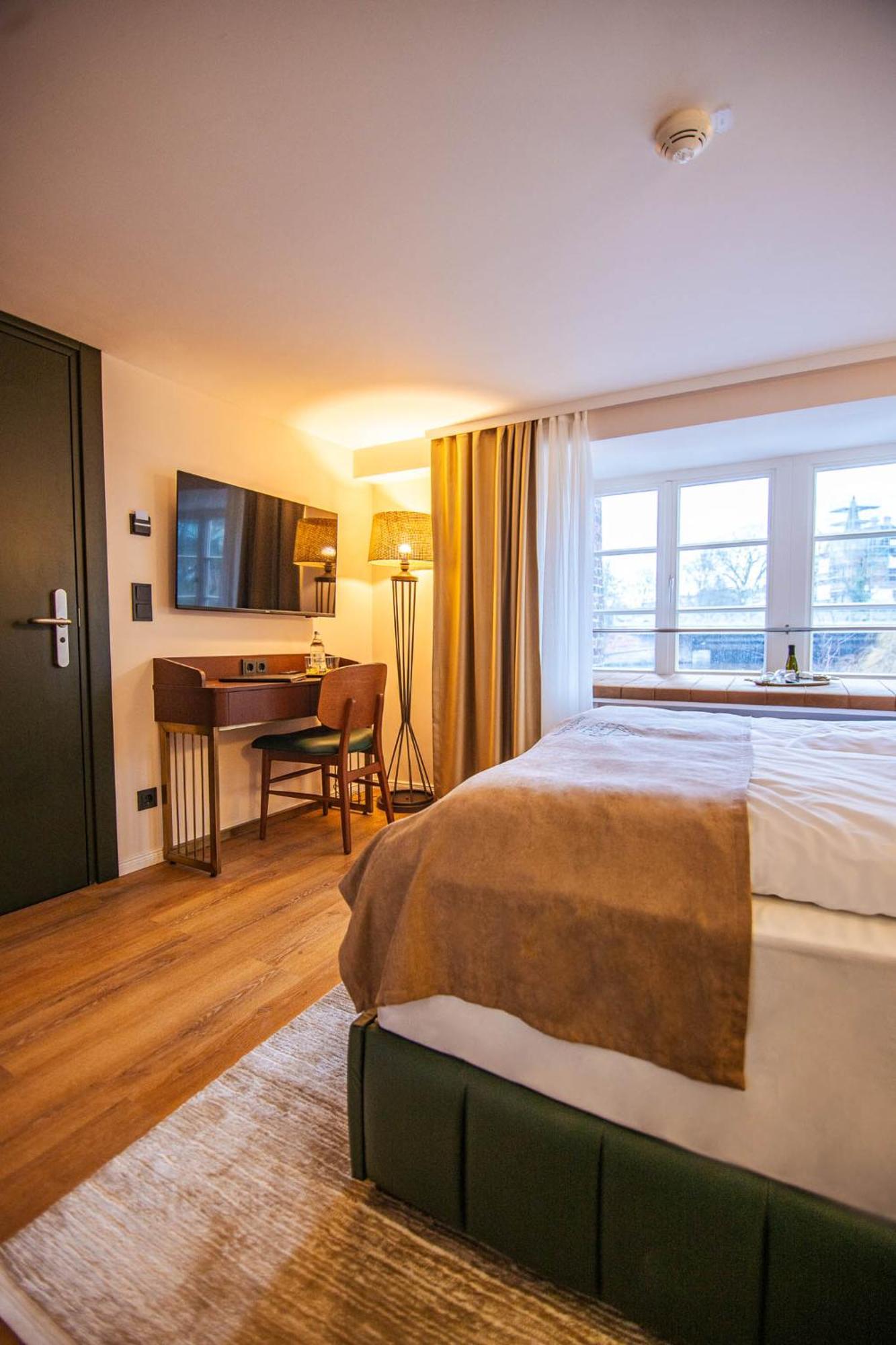 Hotel Ratsmuehle Lueneburg Экстерьер фото