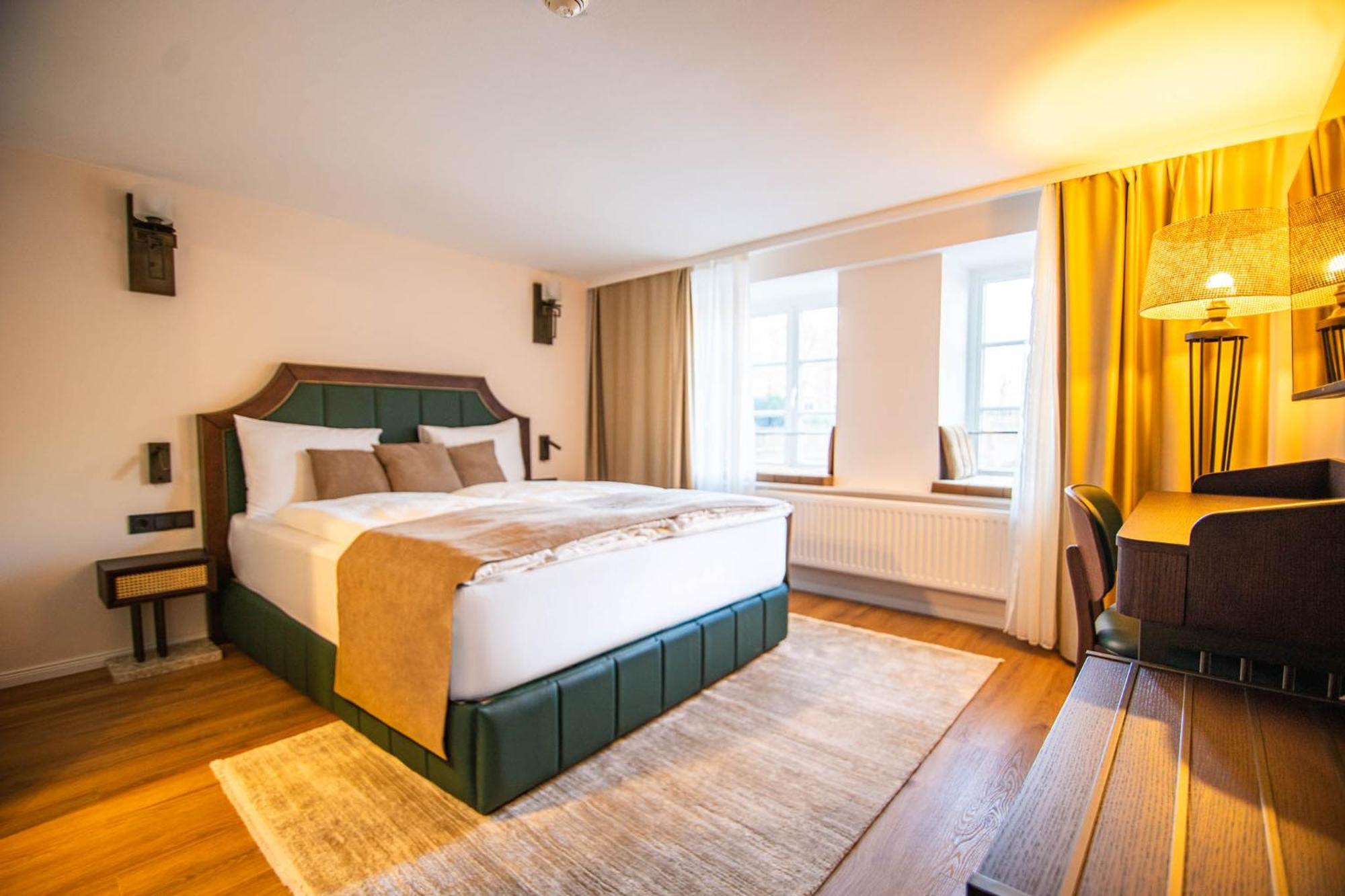 Hotel Ratsmuehle Lueneburg Экстерьер фото