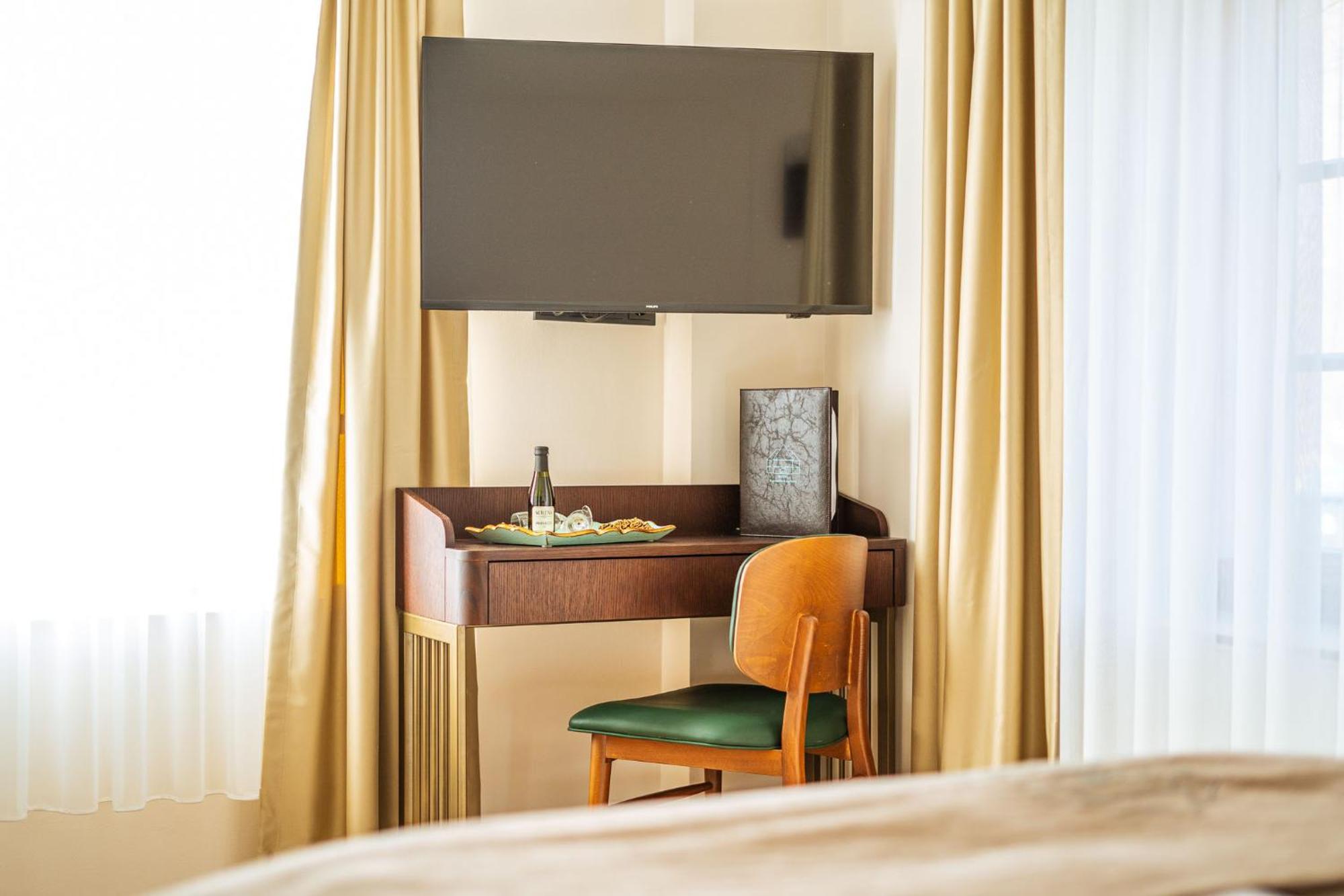 Hotel Ratsmuehle Lueneburg Экстерьер фото